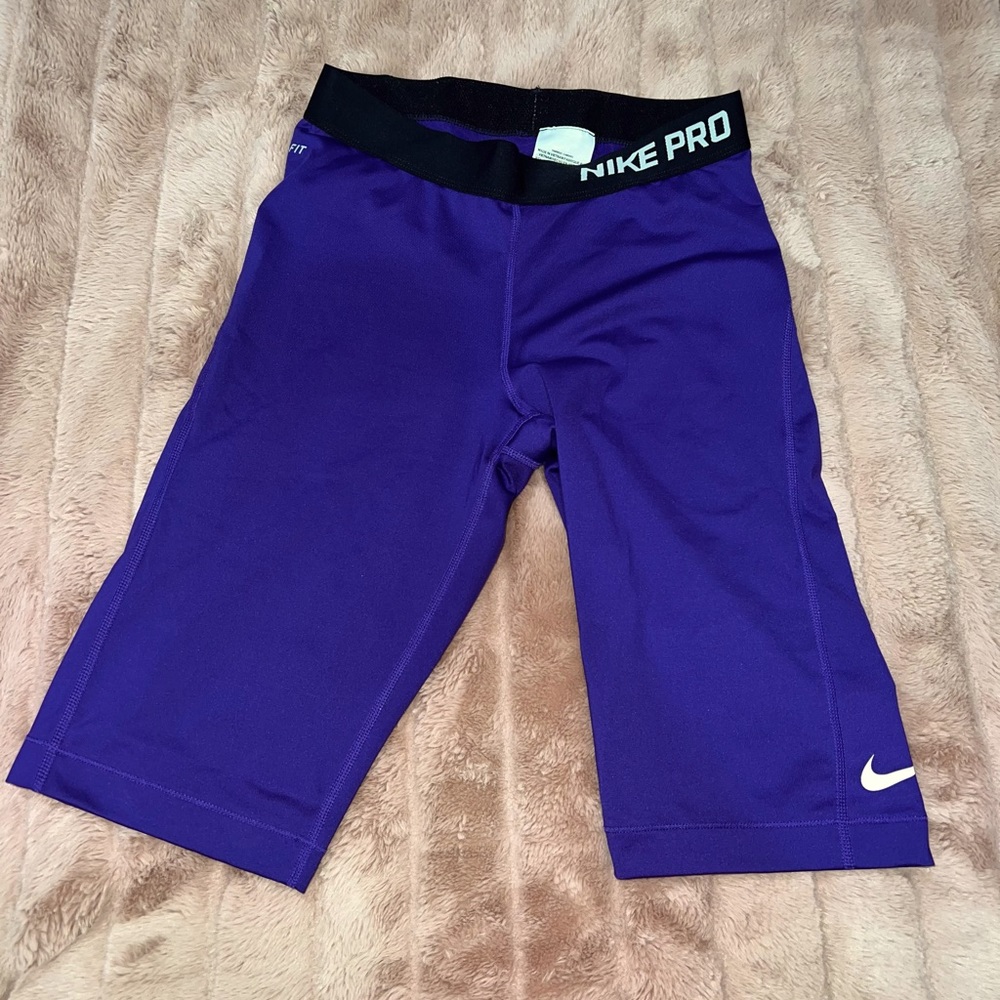 Nike Purple Knee Length Bike Shorts Medium